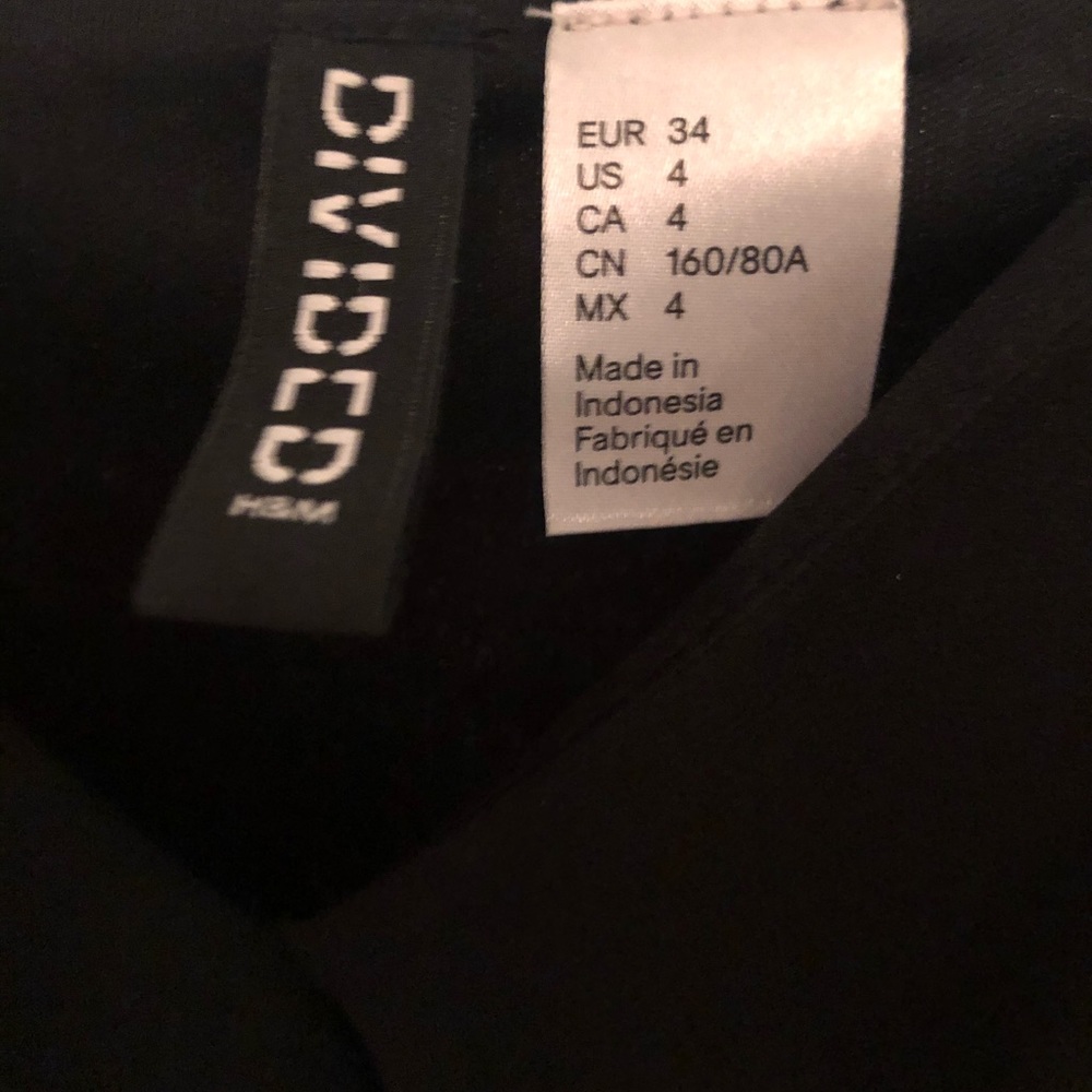 H&M Ruffle Dress - Picture 5 of 5